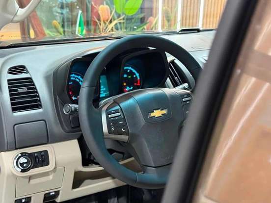 CHEVROLET-TRAILBLAZER-2013