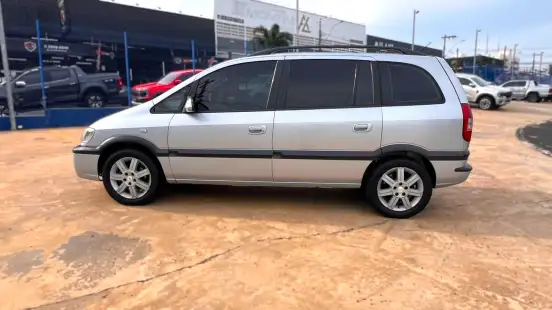 CHEVROLET-ZAFIRA-2.0 MPFI ELEGANCE 8V FLEX 4P AUTOMÁTICO CHEVROLET-ZAFIRA-2009