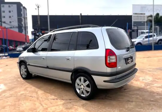 CHEVROLET-ZAFIRA-2.0 MPFI ELEGANCE 8V FLEX 4P AUTOMÁTICO CHEVROLET-ZAFIRA-2009
