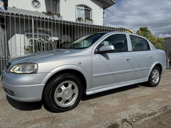 CHEVROLET-ASTRA-2001