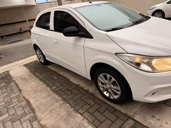 CHEVROLET-ONIX-2014
