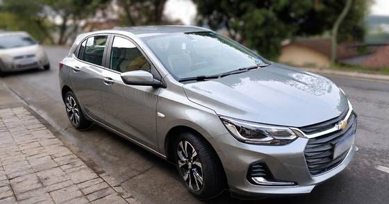 CHEVROLET ONIX 1.0 TURBO FLEX PLUS PREMIER AUTOMÁTICO