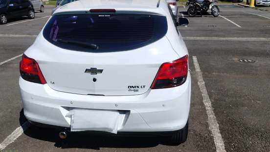 CHEVROLET-ONIX-2013