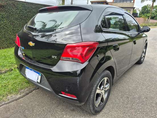 CHEVROLET-ONIX-1.4 MPFI LTZ 8V FLEX 4P AUTOMÁTICO CHEVROLET-ONIX-2018