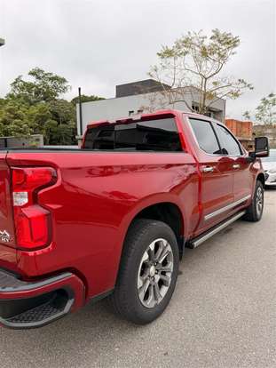 CHEVROLET-SILVERADO-5.3 V8 GASOLINA 1500 HIGH COUNTRY 4X4 AUTOMÁTICO CHEVROLET-SILVERADO-2023