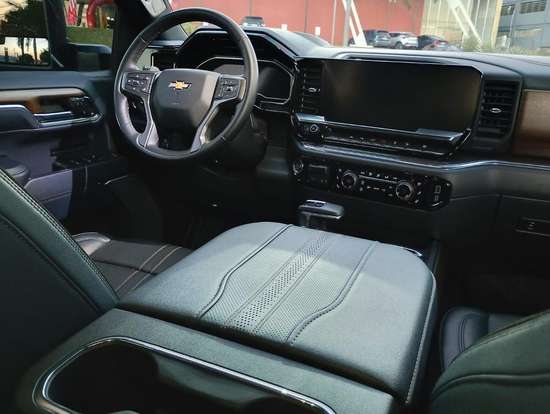 CHEVROLET-SILVERADO-2023