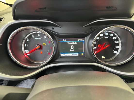 CHEVROLET-TRACKER-2021