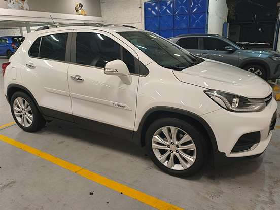 CHEVROLET-TRACKER-2018