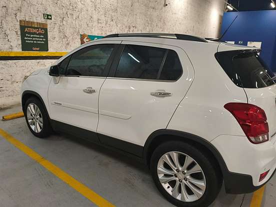 CHEVROLET-TRACKER-2018