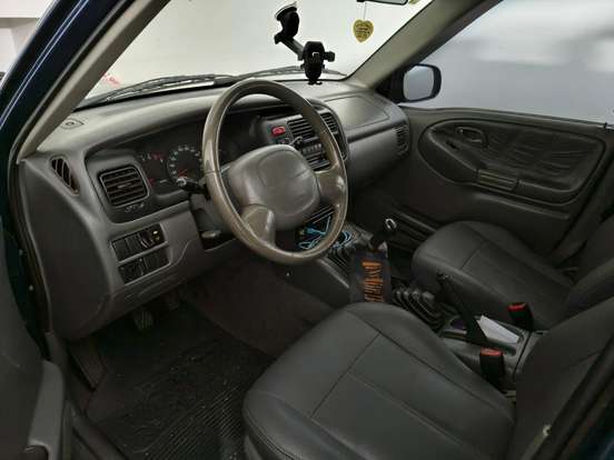 CHEVROLET-TRACKER-2006