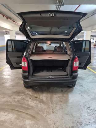 CHEVROLET-ZAFIRA-2010