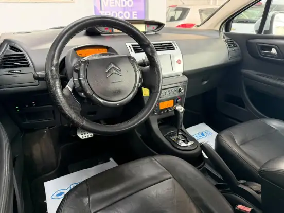 CITROËN-C4-2.0 EXCLUSIVE PALLAS 16V FLEX 4P AUTOMÁTICO CITROËN-C4-2010