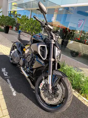 DUCATI-DIAVEL V4-2025