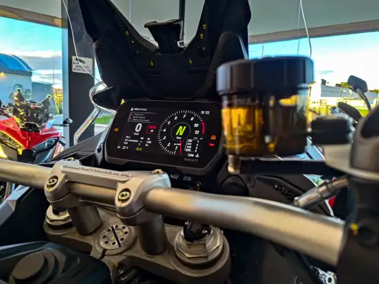DUCATI-MULTISTRADA 1200 V4 RALLY ADVENTURE-2025