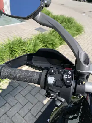DUCATI-MULTISTRADA 1200 V4 S-2025