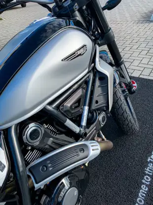 DUCATI-SCRAMBLER ICON-2025