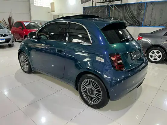 FIAT-500e-2021