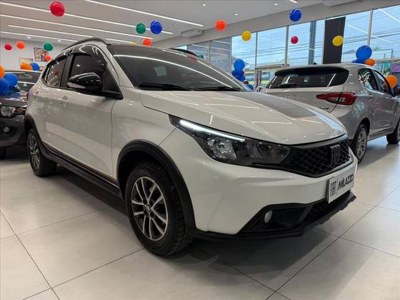 FIAT ARGO 1.3 FIREFLY FLEX TREKKING CVT