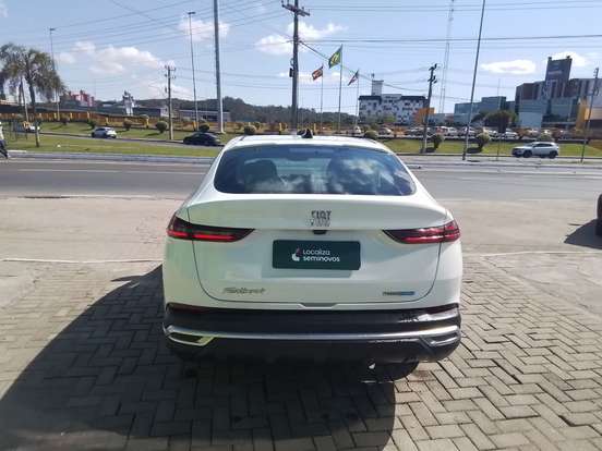 FIAT-FASTBACK-1.0 TURBO 200 HYBRID AUDACE CVT FIAT-FASTBACK-2025