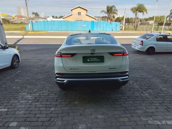 FIAT-FASTBACK-1.0 TURBO 200 HYBRID AUDACE CVT FIAT-FASTBACK-2025