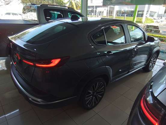 FIAT-FASTBACK-1.0 TURBO 200 HYBRID AUDACE CVT FIAT-FASTBACK-2025