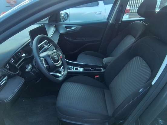 FIAT-FASTBACK-1.0 TURBO 200 HYBRID AUDACE CVT FIAT-FASTBACK-2025