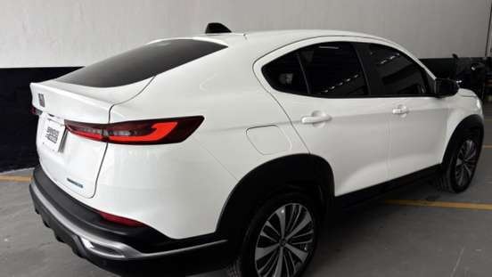 FIAT-FASTBACK-2024