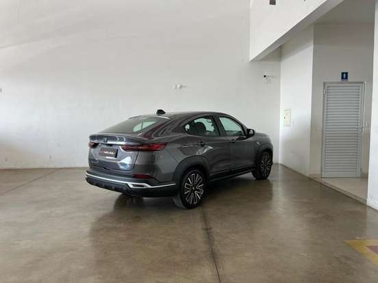 FIAT-FASTBACK-1.0 TURBO 200 HYBRID AUDACE CVT FIAT-FASTBACK-2025