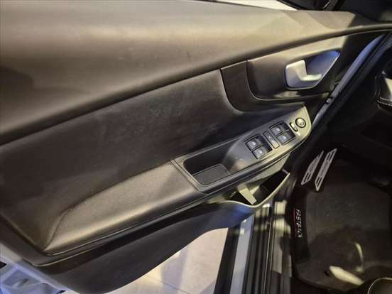 FIAT-FASTBACK-2025