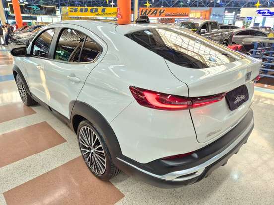 FIAT-FASTBACK-2024