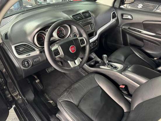 FIAT-FREEMONT-2012