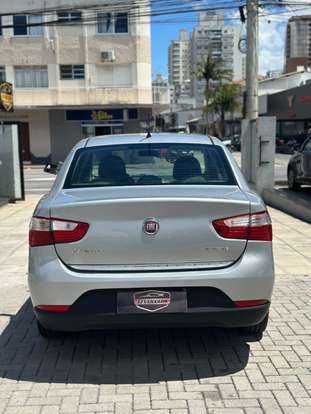 FIAT-GRAND SIENA-2012