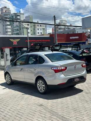 FIAT-GRAND SIENA-1.4 MPI ATTRACTIVE 8V FLEX 4P MANUAL FIAT-GRAND SIENA-2012