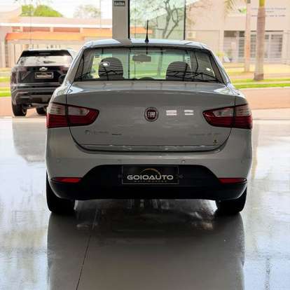FIAT-GRAND SIENA-1.6 MPI ESSENCE 16V FLEX 4P AUTOMATIZADO FIAT-GRAND SIENA-2016