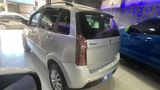 FIAT-IDEA-1.4 MPI ATTRACTIVE 8V FLEX 4P MANUAL FIAT-IDEA-2011