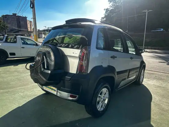 FIAT-IDEA-1.8 MPI ADVENTURE 16V FLEX 4P AUTOMATIZADO FIAT-IDEA-2011