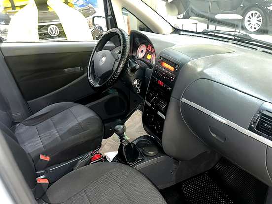 FIAT-IDEA-1.4 MPI ELX 8V FLEX 4P MANUAL FIAT-IDEA-2009