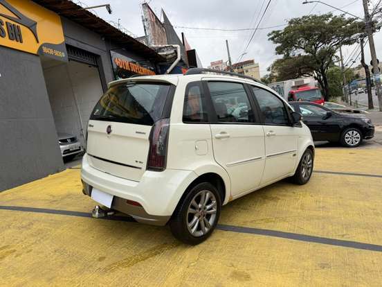 FIAT-IDEA-1.6 MPI ESSENCE 16V FLEX 4P AUTOMATIZADO FIAT-IDEA-2014