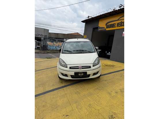 FIAT-IDEA-1.6 MPI ESSENCE 16V FLEX 4P AUTOMATIZADO FIAT-IDEA-2014