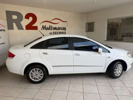 FIAT-LINEA-2013