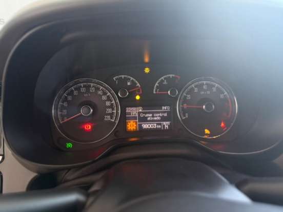 FIAT-LINEA-1.8 ESSENCE 16V FLEX 4P AUTOMATIZADO FIAT-LINEA-2013