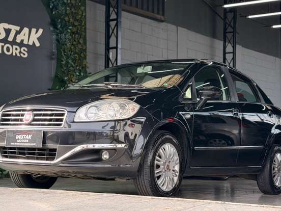 FIAT-LINEA-1.8 ESSENCE 16V FLEX 4P AUTOMATIZADO FIAT-LINEA-2015