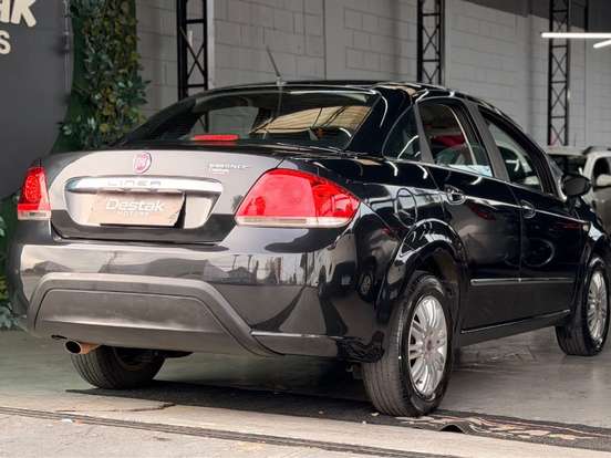 FIAT-LINEA-1.8 ESSENCE 16V FLEX 4P AUTOMATIZADO FIAT-LINEA-2015