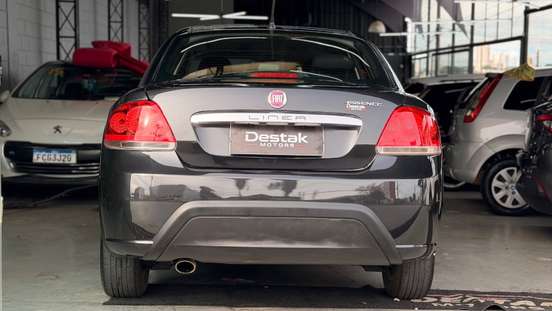 FIAT-LINEA-2015