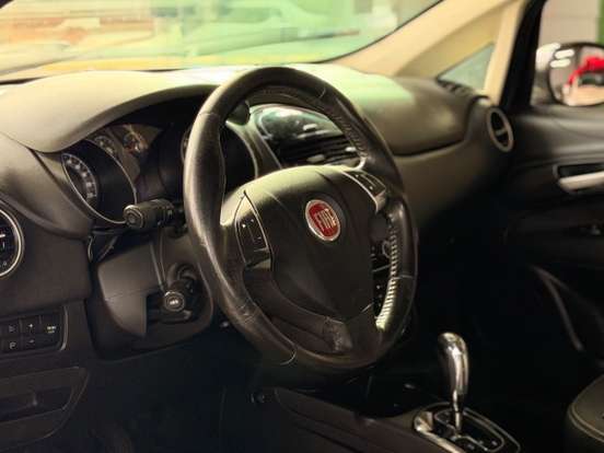FIAT-LINEA-1.8 ESSENCE 16V FLEX 4P AUTOMATIZADO FIAT-LINEA-2015