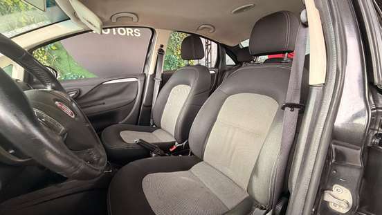 FIAT-LINEA-2015