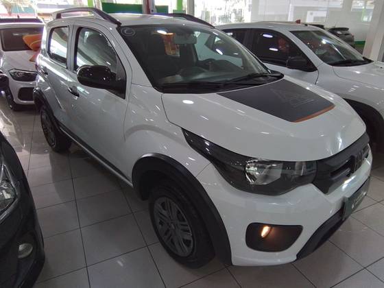 FIAT MOBI 1.0 FIREFLY FLEX TREKKING MANUAL