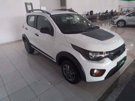 FIAT MOBI 1.0 FIREFLY FLEX TREKKING MANUAL