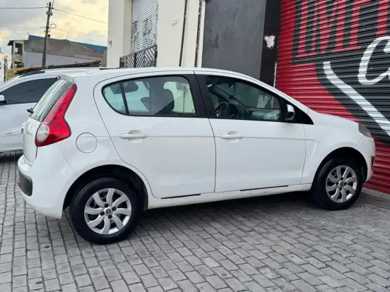 FIAT-PALIO-1.4 MPI ATTRACTIVE 8V FLEX 4P MANUAL FIAT-PALIO-2014