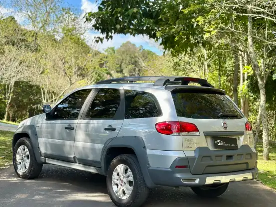 FIAT-PALIO-1.8 MPI ADVENTURE WEEKEND 16V FLEX 4P AUTOMATIZADO FIAT-PALIO-2010